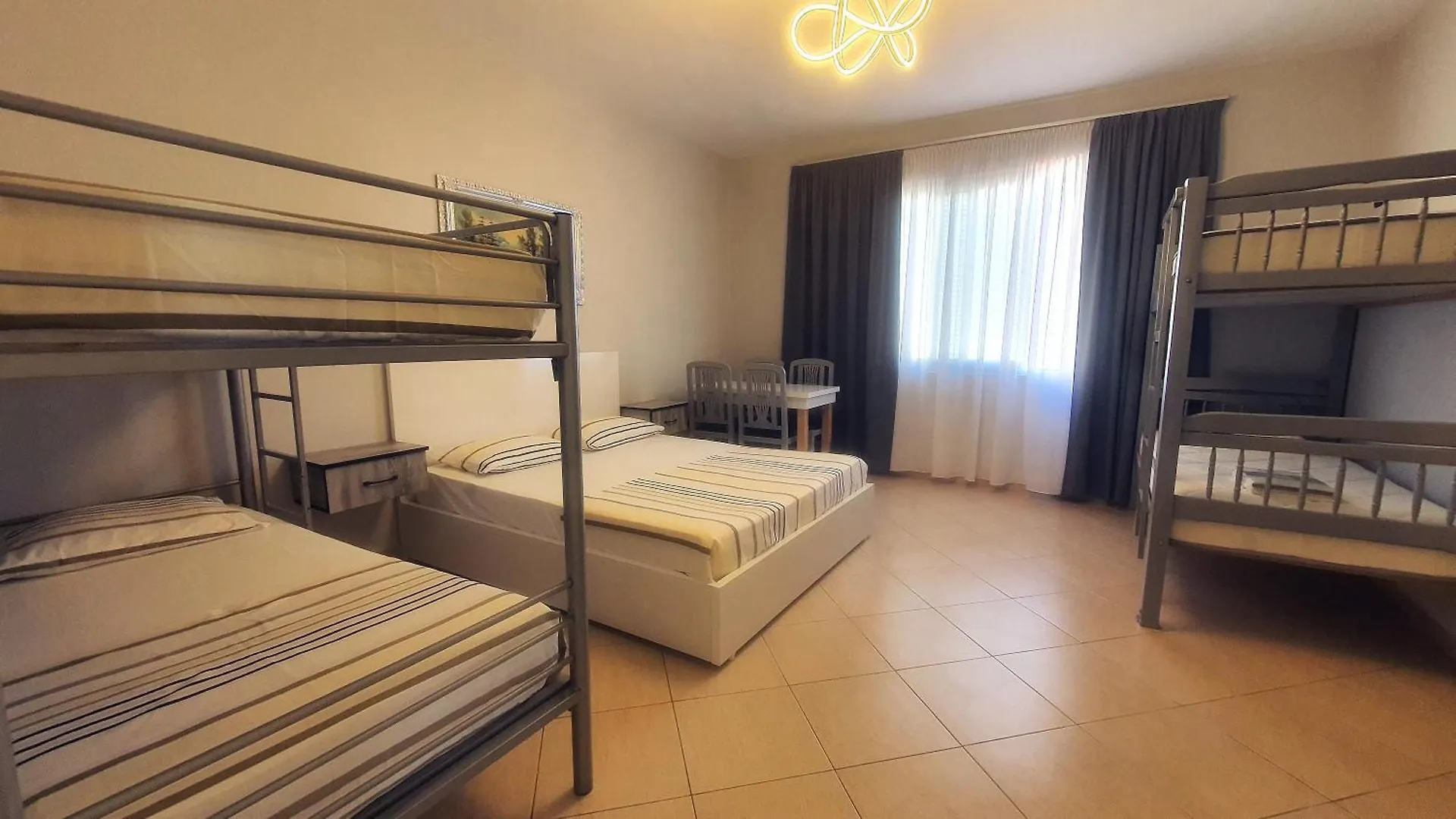 旅馆 Helios Hotel&Hostel Shkodër