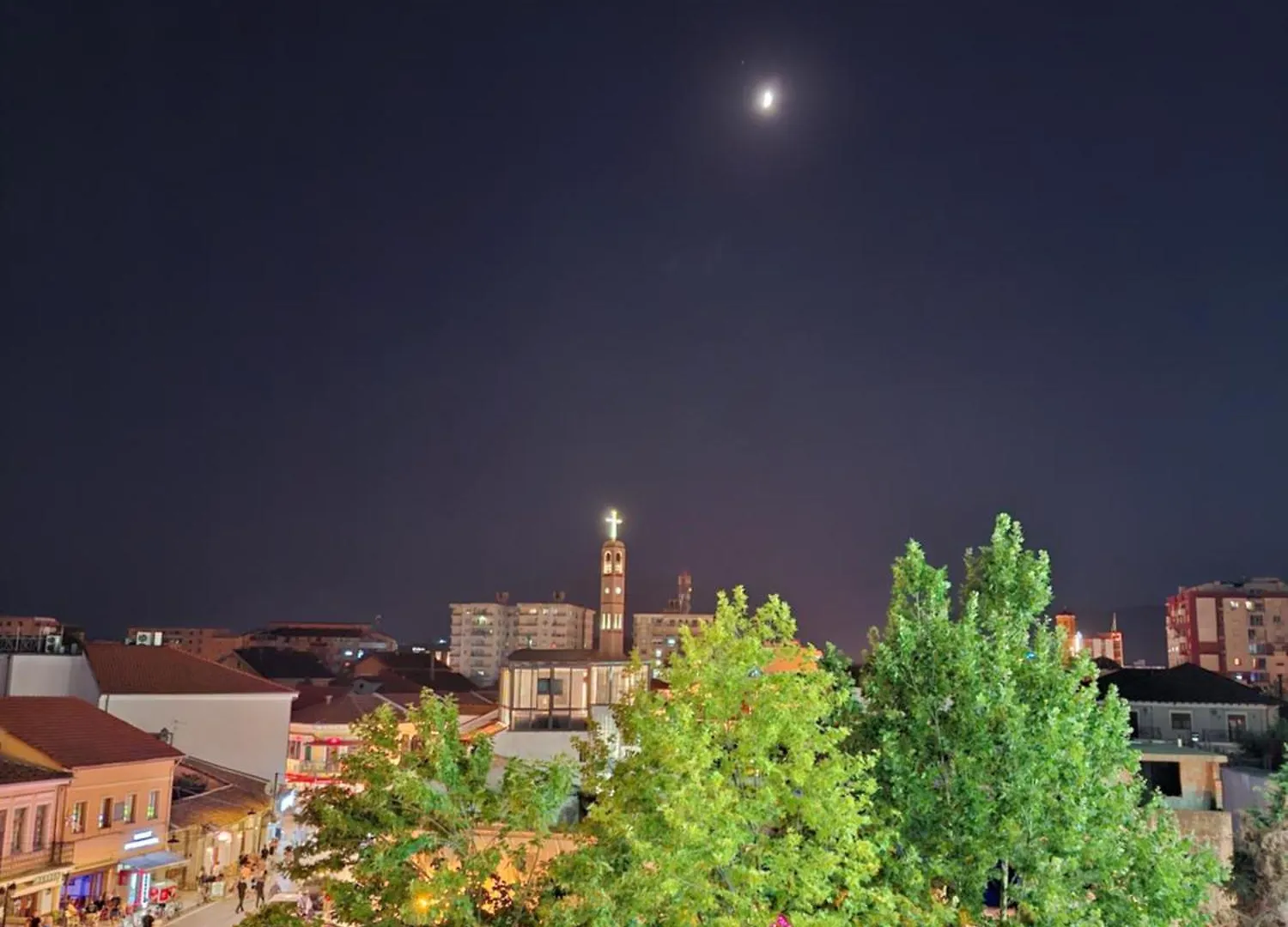 Helios Hotel&Hostel Shkodër 旅馆